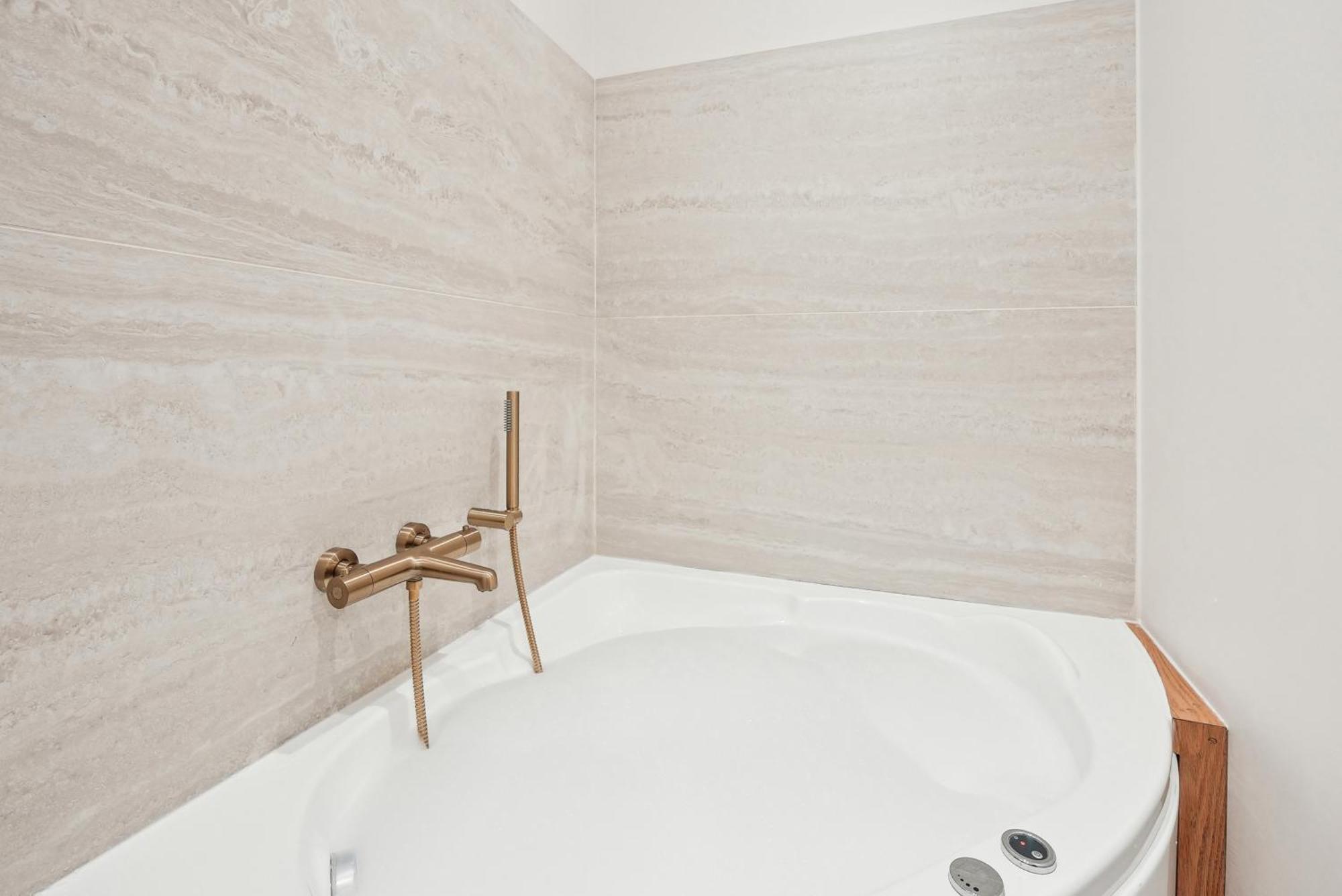 Lavie Maison Central & Hot Tub Bordeaux Buitenkant foto